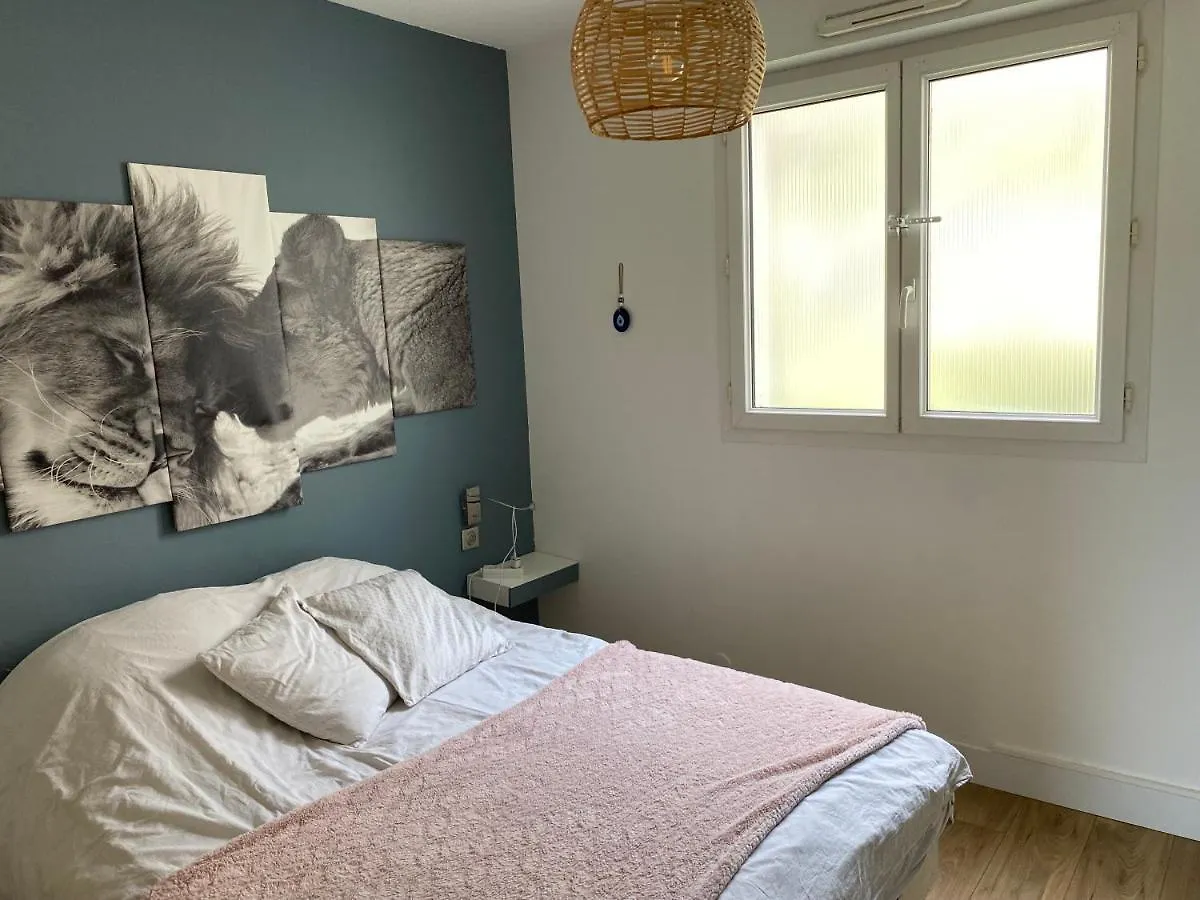 Appartement FABRON vue mer 4 personne parking Nice